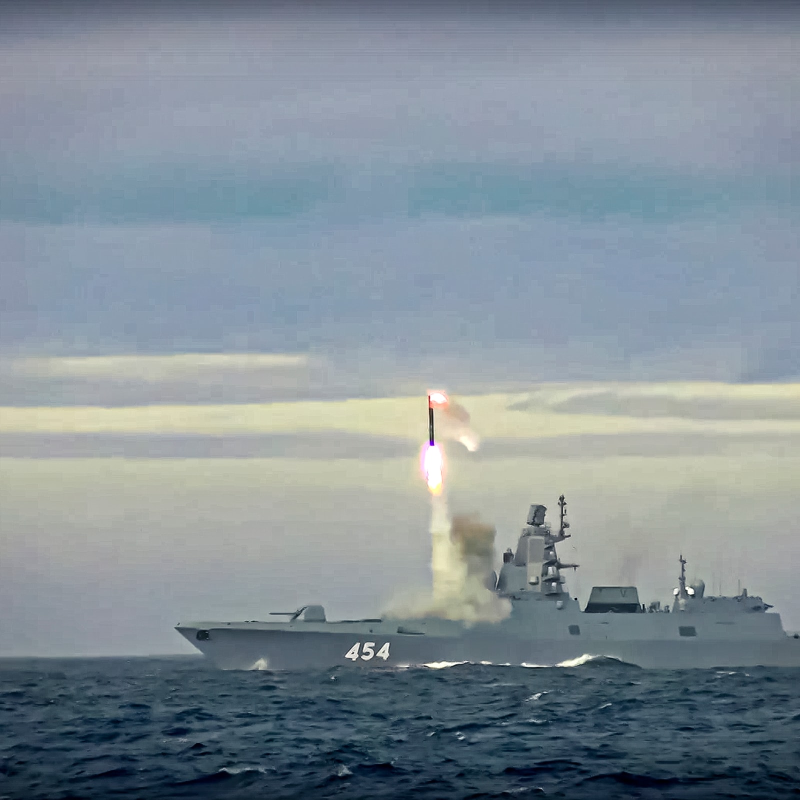 A new Zircon hypersonic cruise missile is launched by the frigate Admiral Gorshkov of the Russian navy from the Barents Sea. Russia's Defense Ministry said the Russian navy successfully launched a new hypersonic missile from the Barents Sea. The ministry said the recently developed Zircon hypersonic cruise missile had struck its target about 1,000 kilometers away. (Image And Caption: Russian Defense Ministry Press Service via AP)