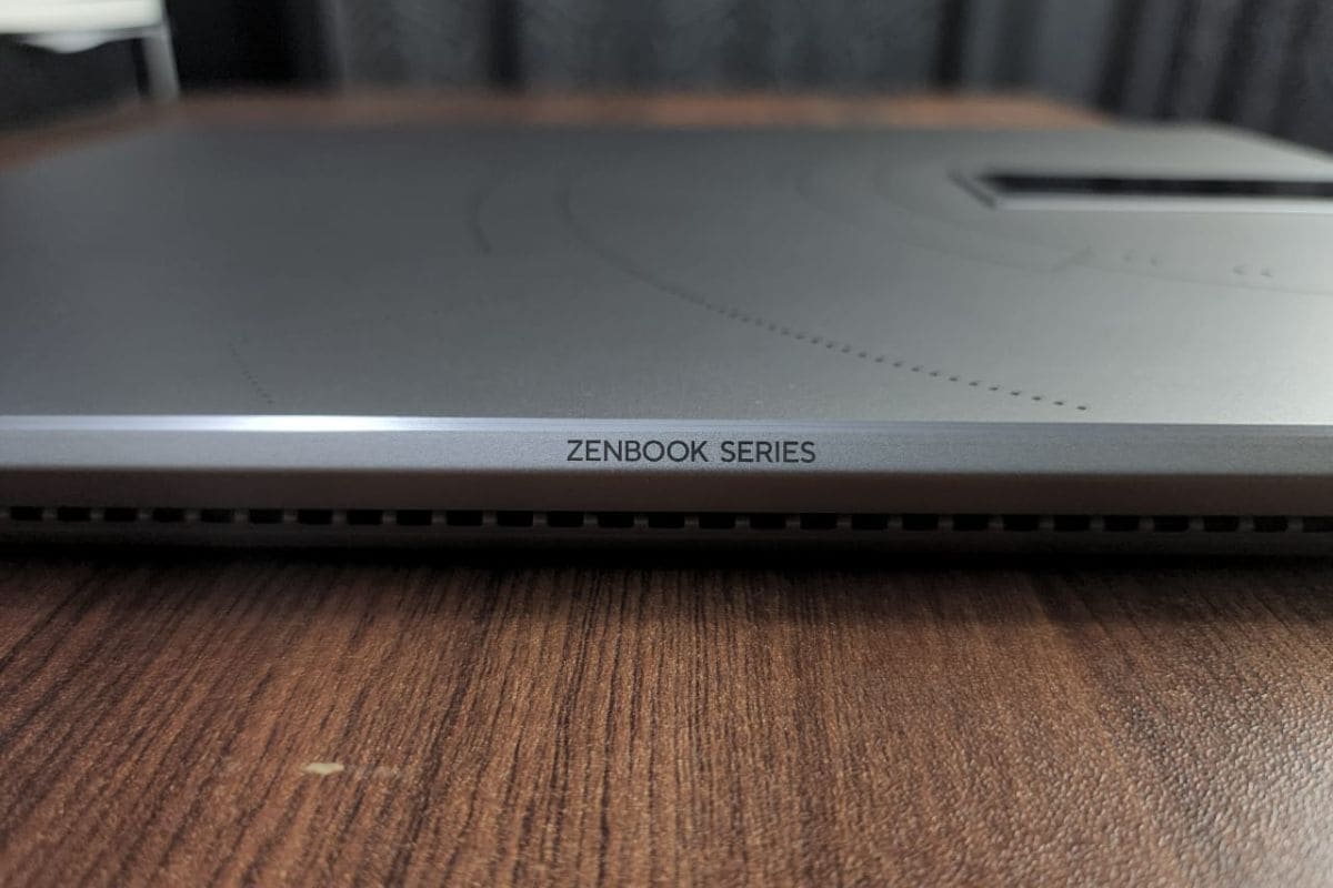 The Asus ZenBook 14X OLED Space Edition has a slim profile and the laptop weighs just 1.4kg.  (Image credit: News18 / Darab Mansoor Ali)