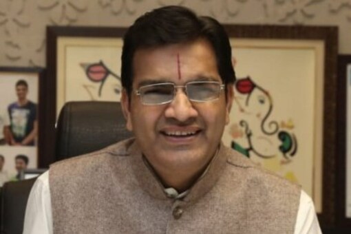 Brajesh Maheshwari   has said that Allen institute will take action against teachers who leave the company (Image: @Allen_Brajesh/Twitter)