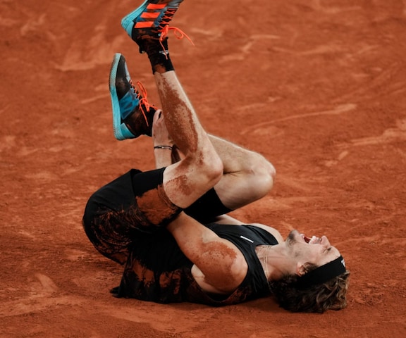 WATCH Alexander Zverev Suffers Horrific Injury During French Open 2022 watch-alexander-zverev-suffers-horrific-injury-during-french-open-2022