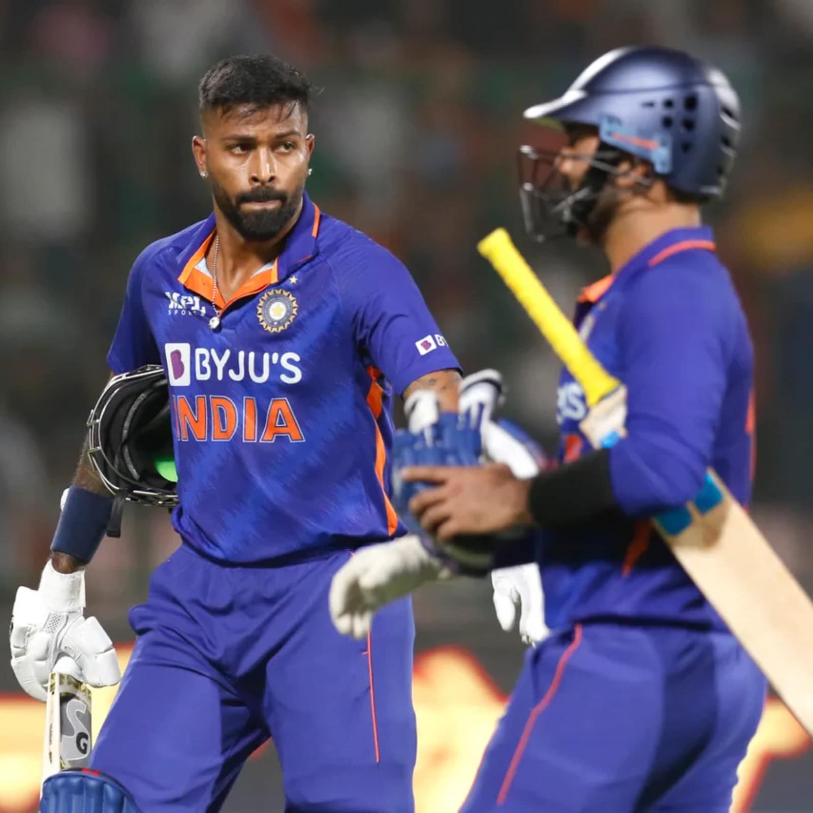 Watch: Hardik Pandya Refuses To Take a Single Despite Dinesh Karthik at The  Non-striker's End