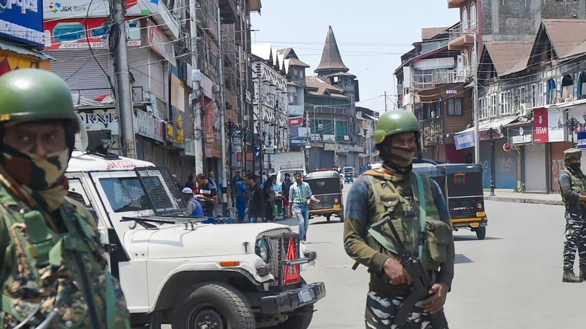 J&K Has 70% More Foreign Terrorists Now Than Local Ones, Reveals Govt Data, Also Points to Recruitment Dip