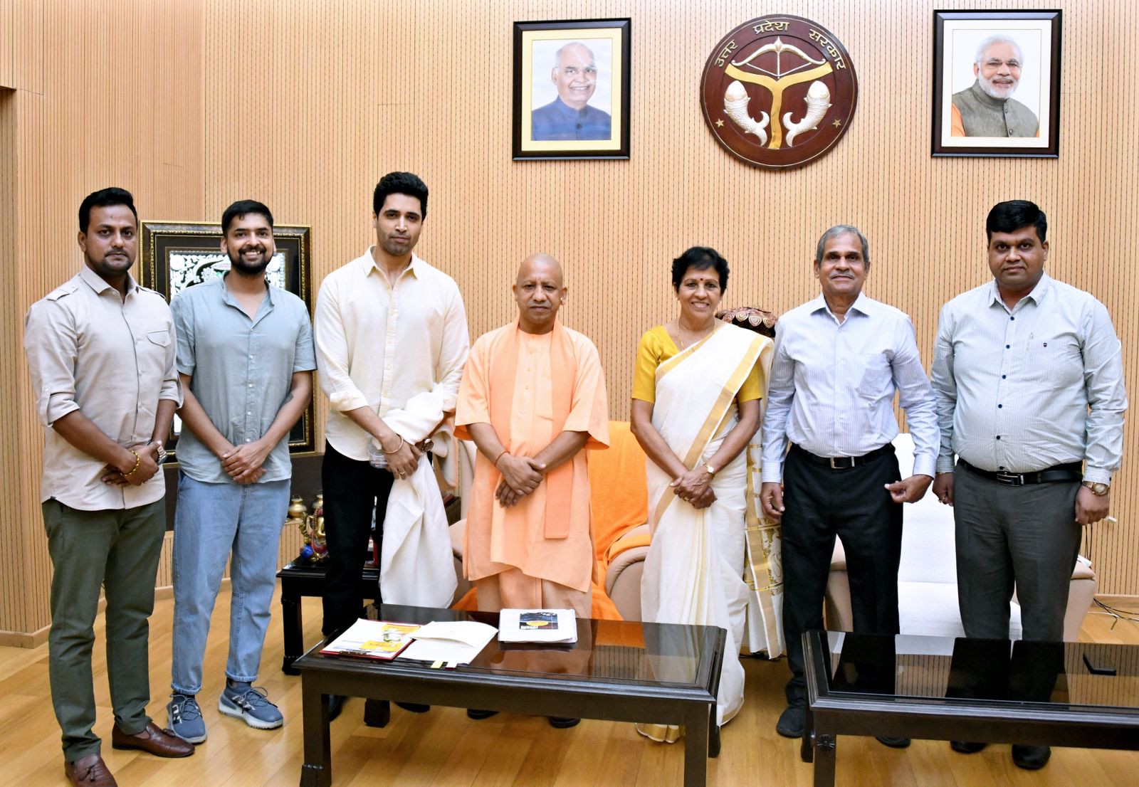 Team Major Meets Uttar Pradesh Chief Minister Yogi Adityanath (Photo: Instagram) 