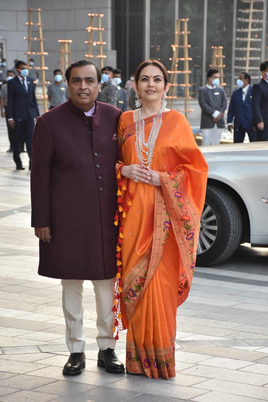 Mukesh Ambani and Nita Ambani at Radhika Merchant's Arangetram (Pic: Viral Bhayani)