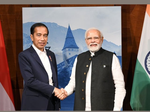 Prime Minister Narendra Modi held productive talks with Indonesian President Joko Widodo in the sidelines of the G7 Summit in Germany. (Image: PMO/Twitter)