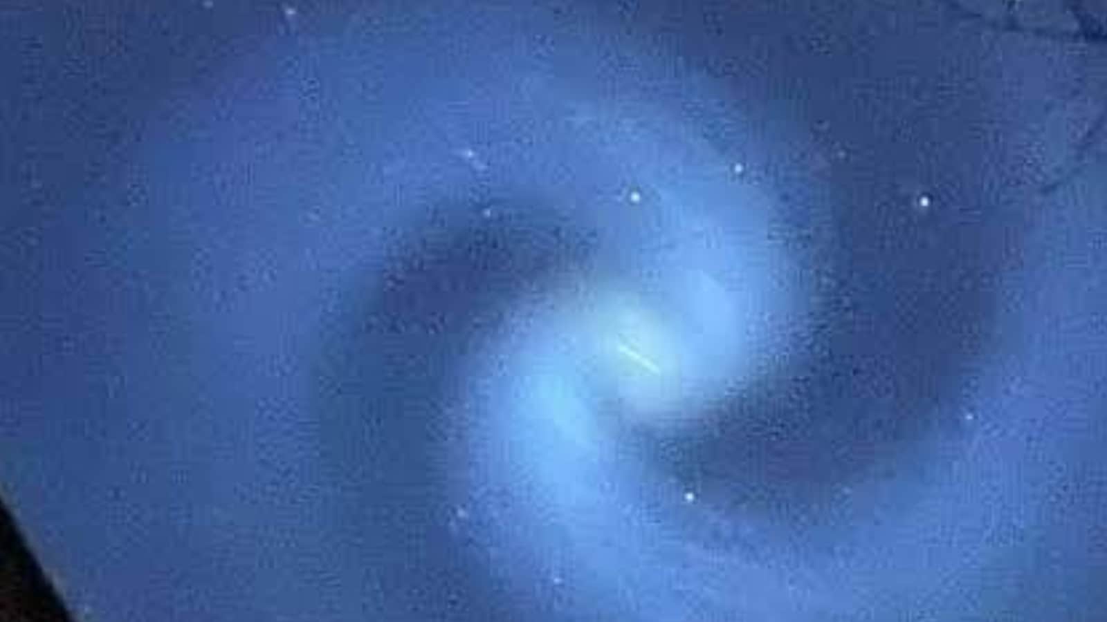 Pusaran cahaya biru telah terdeteksi di langit Selandia Baru, membuat para pengamat bintang kebingungan