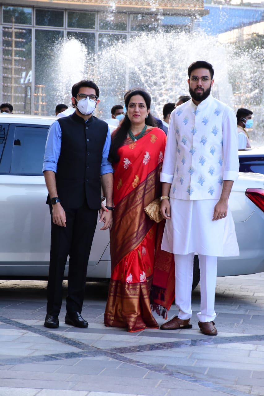 Rashmi Thackeray with sons Aaditya and Tejas Thackeray.