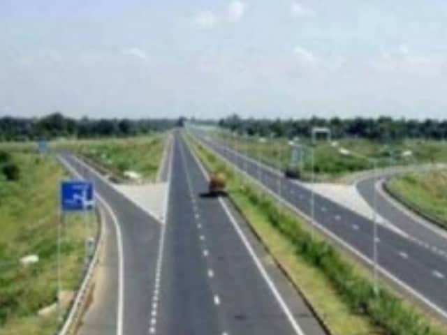 This 296-km long stretch will pass through Chitrakoot, Banda, Mahoba, Hamirpur, Jaluan, Aurraiya and Etawah districts. (File Photo: IANS) 