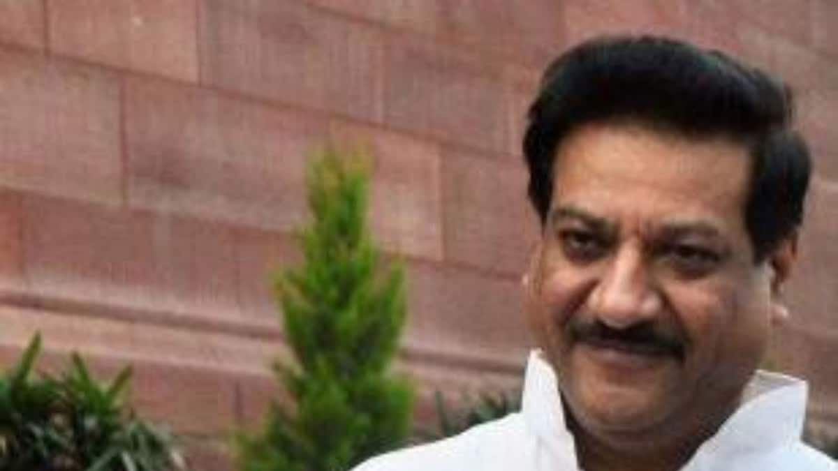 Prithviraj Chavan Issues Clarification on 'Haven’t Met Rahul Gandhi in 4 Years' Remark: 'Not Necessary...'