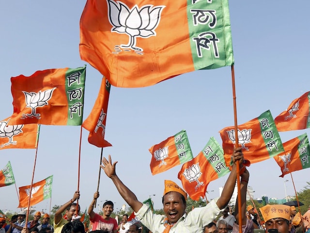 In Akhilesh Yadav’s home turf Azamgarh, BJP candidate Dinesh Lal 'Nirhua' was leading by more than 10,000 votes. SP had fielded Dharmendra Yadav from this seat.
(Representational image from Reuters)