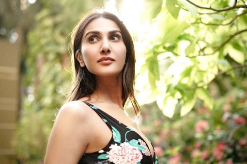 Xnxxsunny Saxe Hot Video Dowland - Vaani Kapoor To Play a Porn Star Look-Alike In Her Upcoming Movie? Here's  What We Know