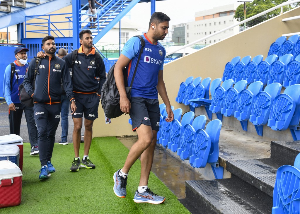 mohammed siraj avesh khan and prasidh krishna arrive for a training session