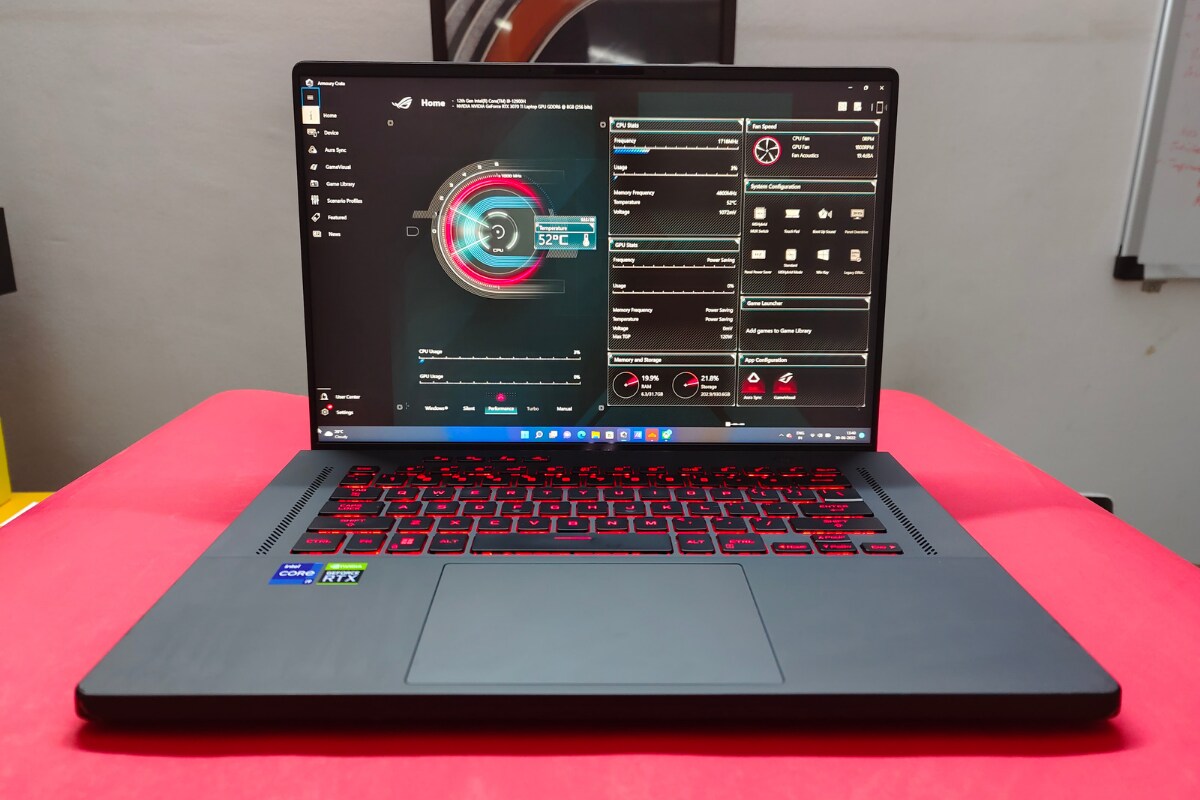 The Asus ROG Zephyrus M16 comes with the latest 12th Gen Intel Core processors, paired with Nvidia's GeForce RTX 30-series GPUs. (Image Credit: News18/ Darab Mansoor Ali)