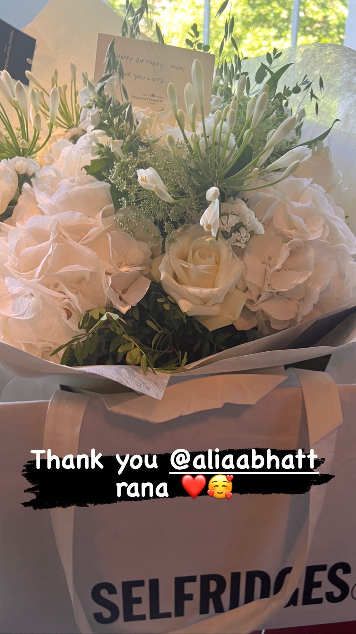 Alia Bhatt and Ranbir Kapoor send Neetu Kapoor flowers on her birthday. 