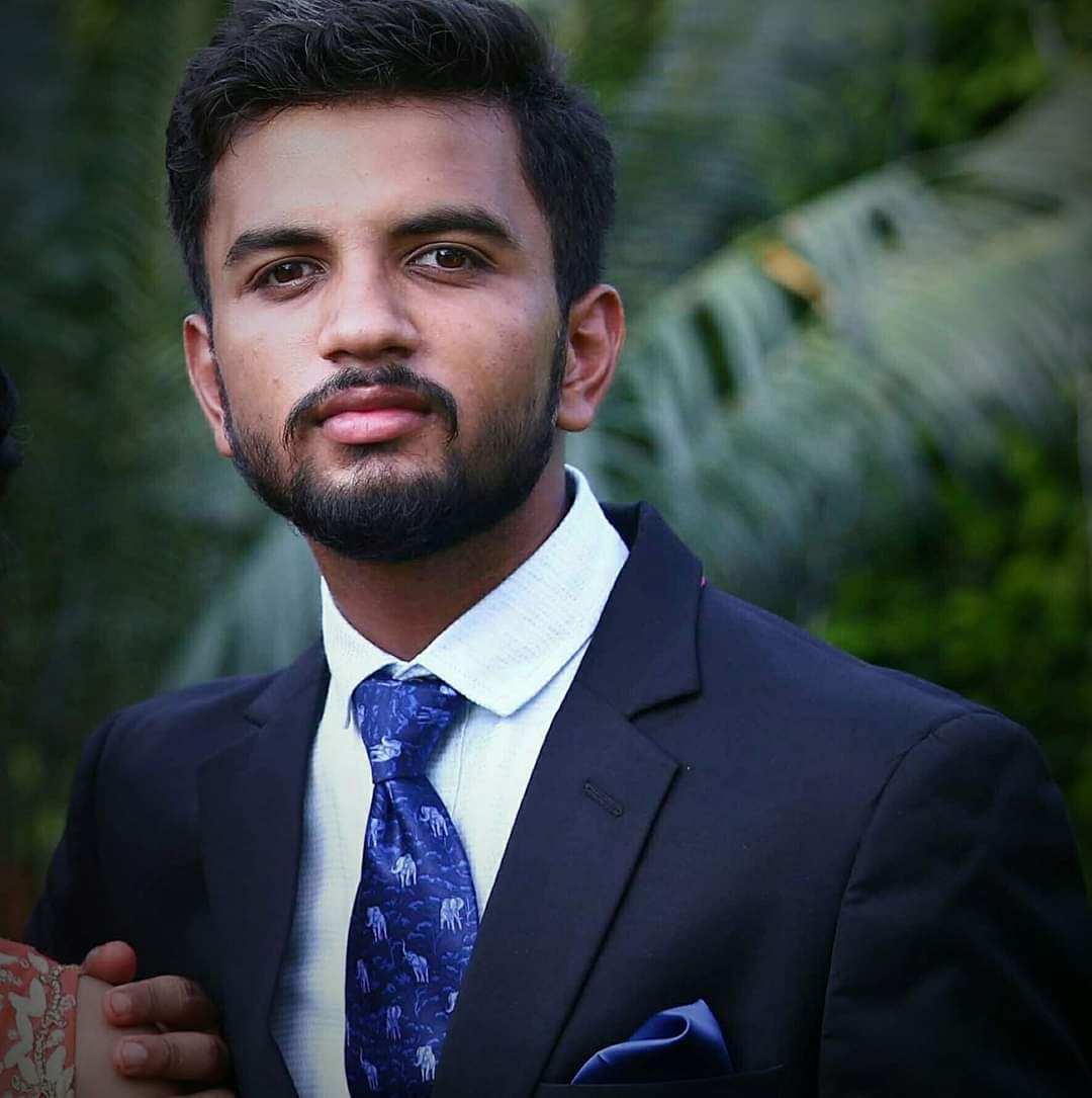 authorimg