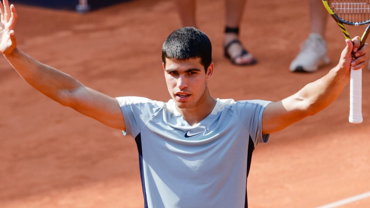 Paris Masters: Carlos Alcaraz Cruises Into Quarters, Lorenzo Musetti Shocks Casper Ruud