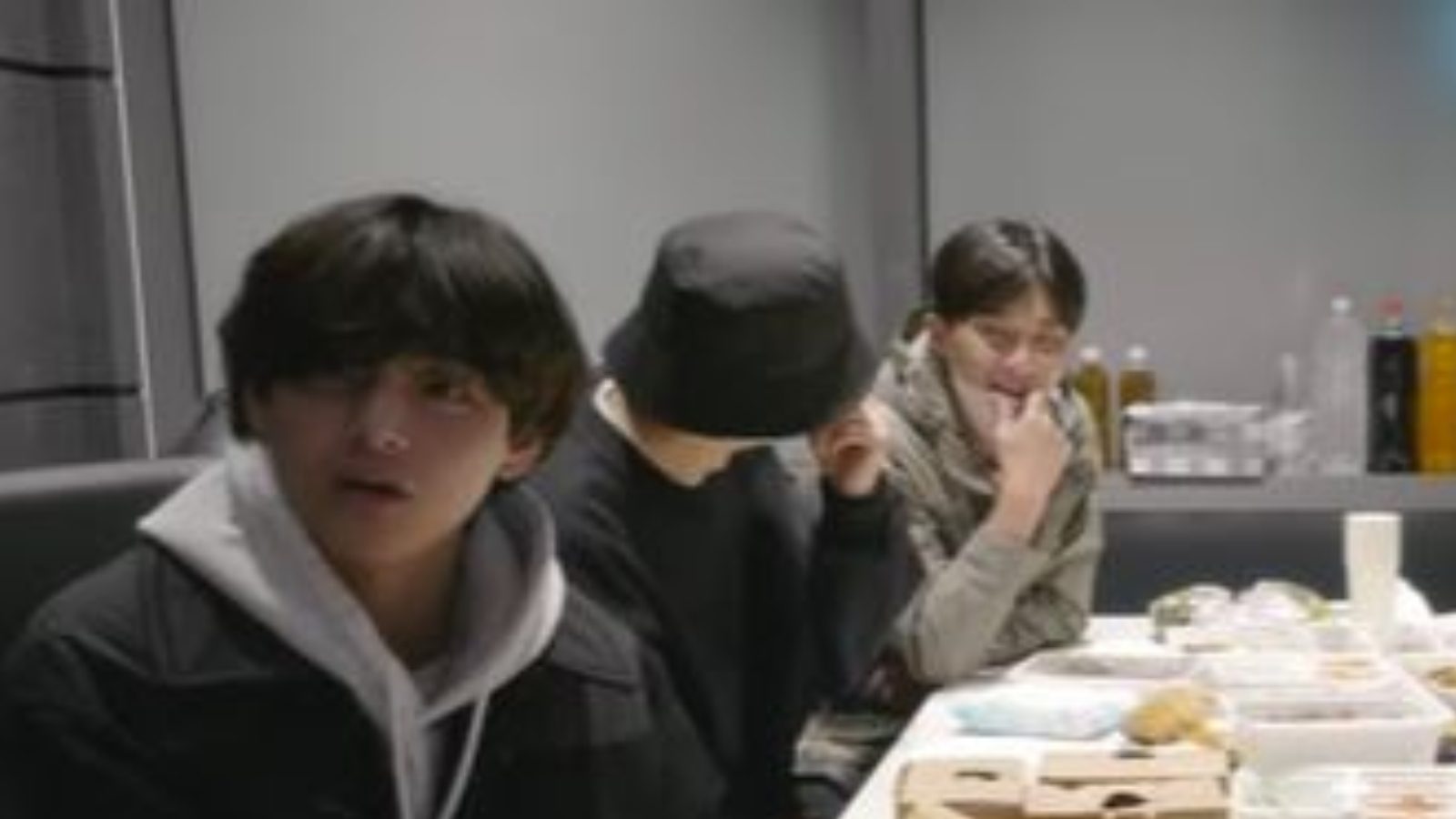In the Soop Friendcation Teaser 3: BTS' V Has an Emotional Moment With ...