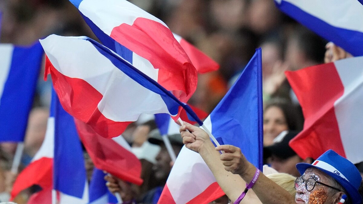 France Supporters 165901705916x9 ?impolicy=website&width=1200&height=675