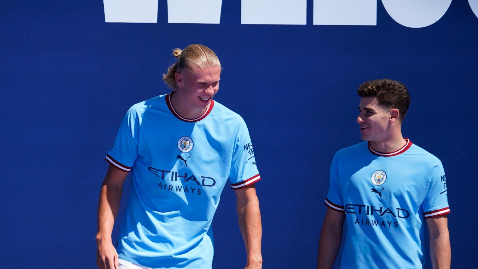 Manchester City ønsker Erling Haaland og Julian Alvarez velkommen