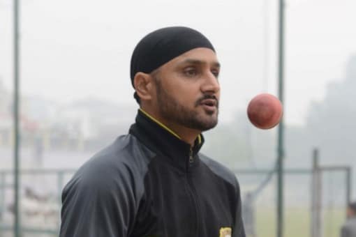 Delhi Bulls Sign Off-spin Great Harbhajan Singh for Season six of Abu Dhabi T10 Delhi Bulls Sign Off-spin Great Harbhajan Singh for Season six of Abu Dhabi T10