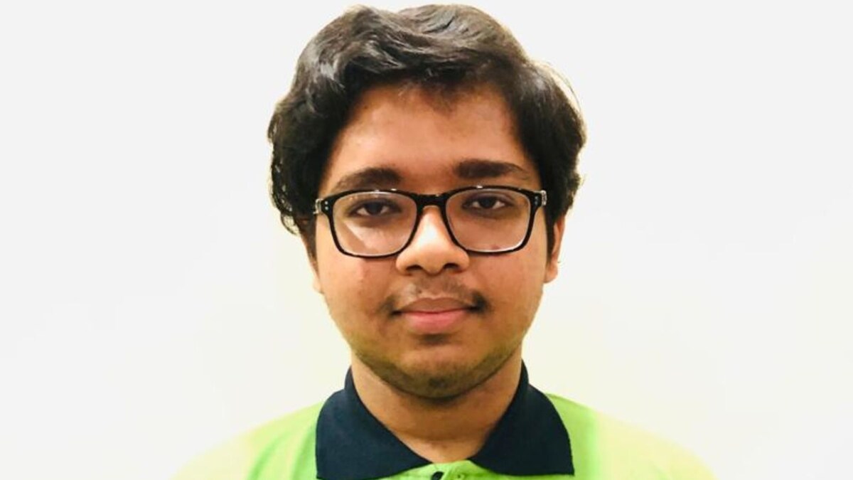 JEE Main 100 Percentile Scorer From Jharkhand is Fascinated With Engineering, Aims at Getting a Seat at IIT Bombay