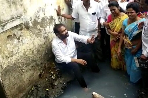 Kotamreddy Sridhar Reddy noticed the drainage problem which has been pending for the past three years though he gave instructions to the officials concerned. (Image: News18)