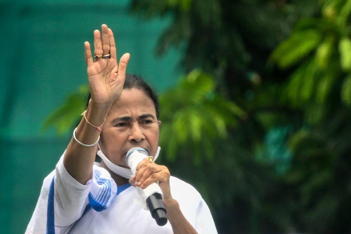 Won't Mind if Life Imprisonment Awarded to Guilty': Mamata Banerjee on Her Minister's Arrest in SSC Scam