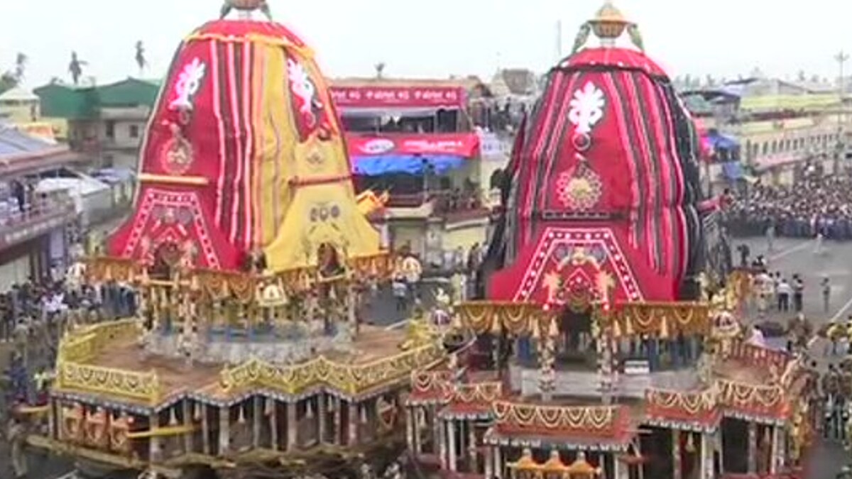 7 Lakh People Throng Puri to Celebrate Ratha Jatra After 2 Years