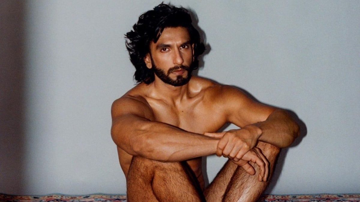 Sexy From Actors Xxx Hd Ranvir - BuzzFix: Why Ranveer Singh's Nude Photoshoot Doesn't Wound Women's  'Modesty' - News18