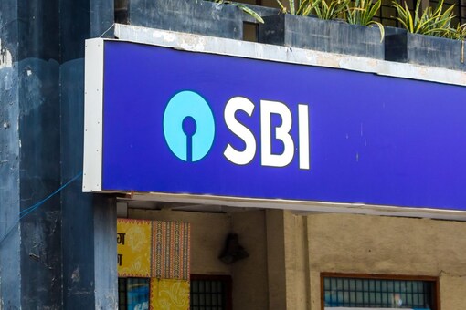 SBI hikes MCLR; check details. (Image: ShutterStock)