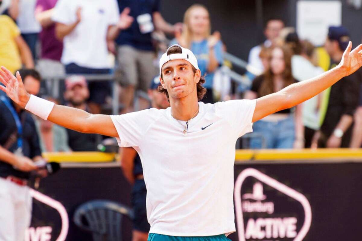 German Open Lorenzo Musetti Survives Carlos Alcaraz Comeback to Win Maiden ATP Title