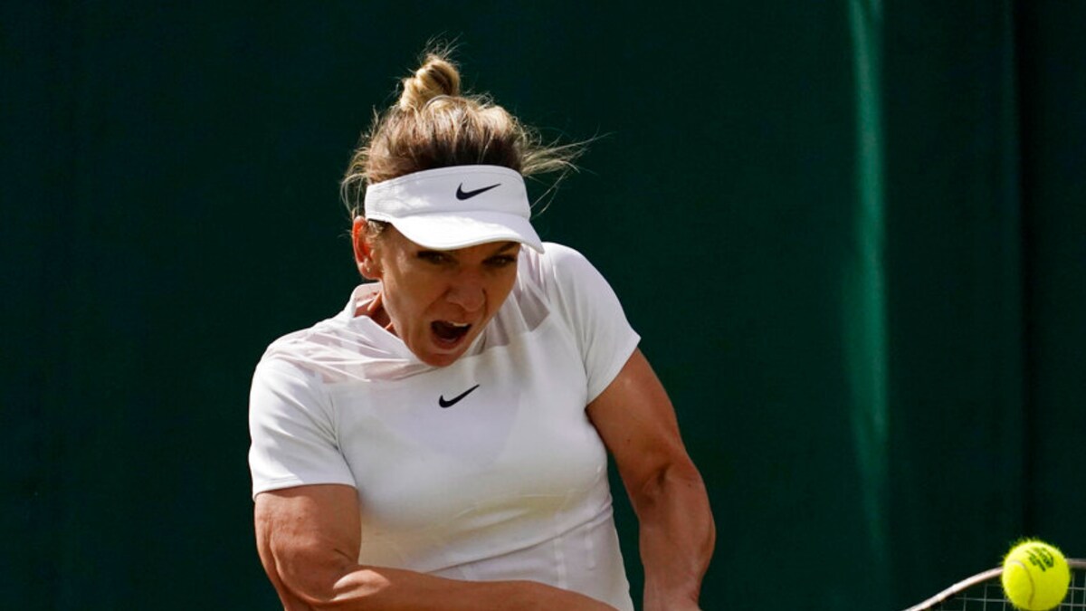 Wimbledon: Former Champion Simona Halep Thumps Magdalena Frech to Reach Last 16