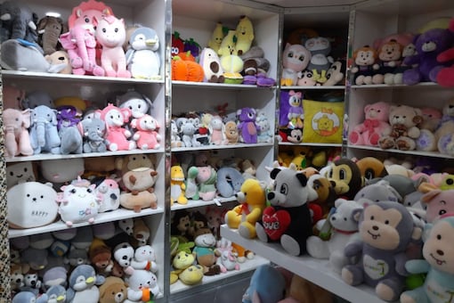 The latest government data shows that the import of toys came down by 70% in the last three years and the exports have jumped by 61.38%. (Dimpy Soft Toys/News18)