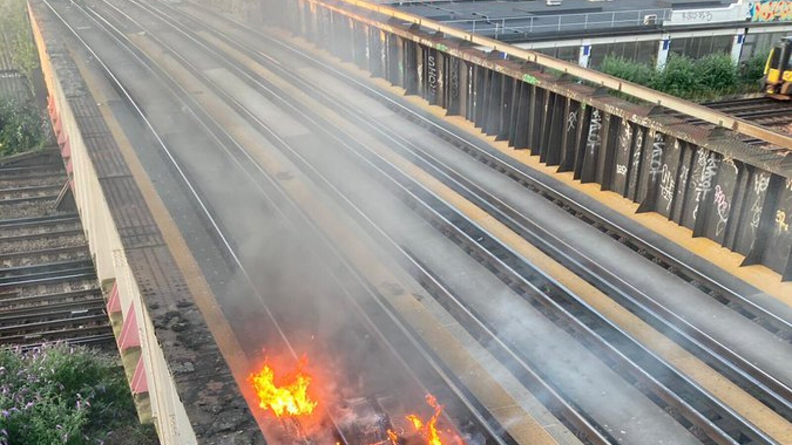 UK Heatwave National Emergency If Mercury Hits 40°C; Train Tracks