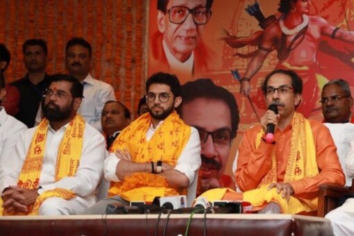 õҧ Uddhav Thackeray  Eknath Shinde ҡ  (Ե)