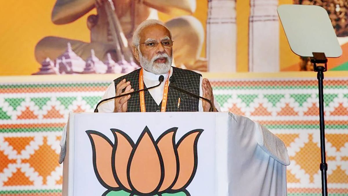 Not Sangharsh, Now Is the Time For Sneh Yatras, PM Modi Tells BJP Leaders in Hyderabad