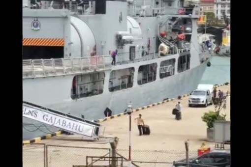 Reportedly, Sri Lanka president's Luggage  rushed onto the ship anchored at the Colombo Port. (Videograb/Twitter)
