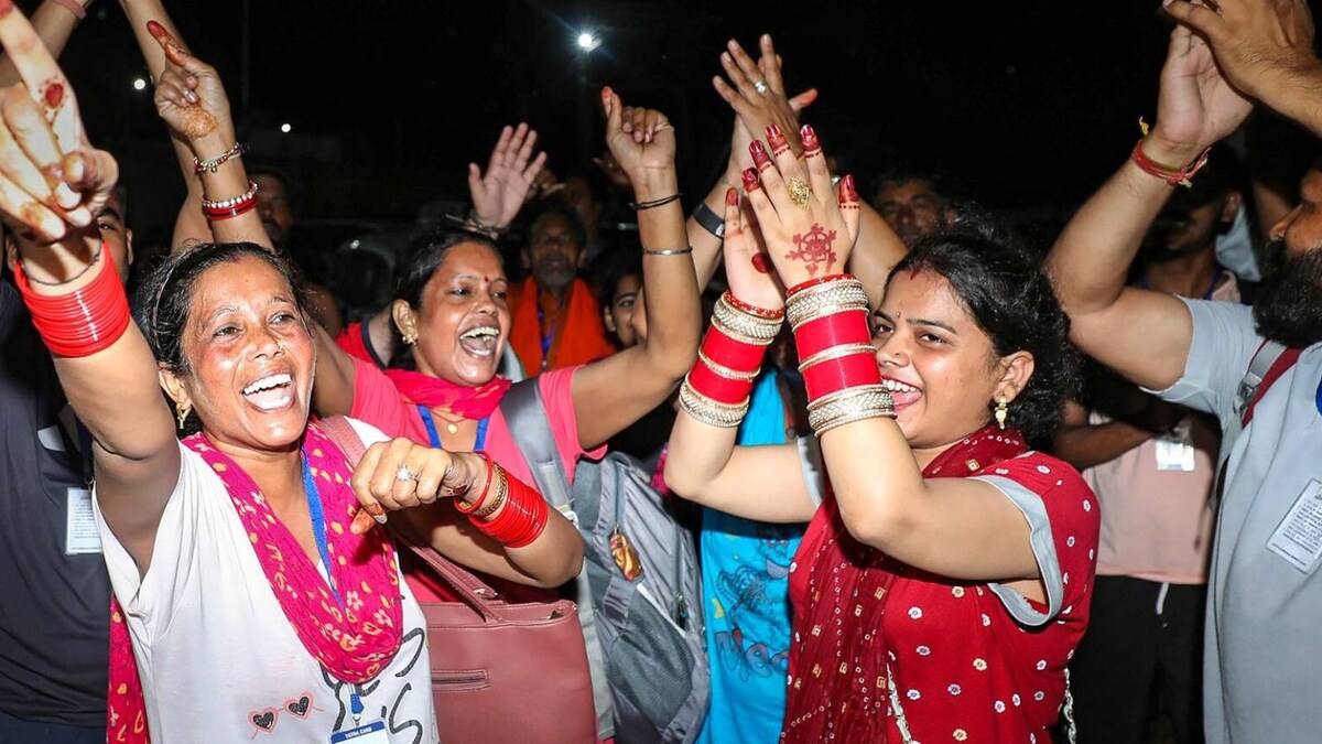 5,000 Take Darshan as Amarnath Yatra Resumes; ‘Missing’ Pilgrims May Not be Found Alive, Say Officials