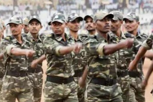 As on August 1, the defence forces received as many as 34 lakh applications for recruitment under the Agnipath scheme for 31,000 vacancies. (Representative image/News18)