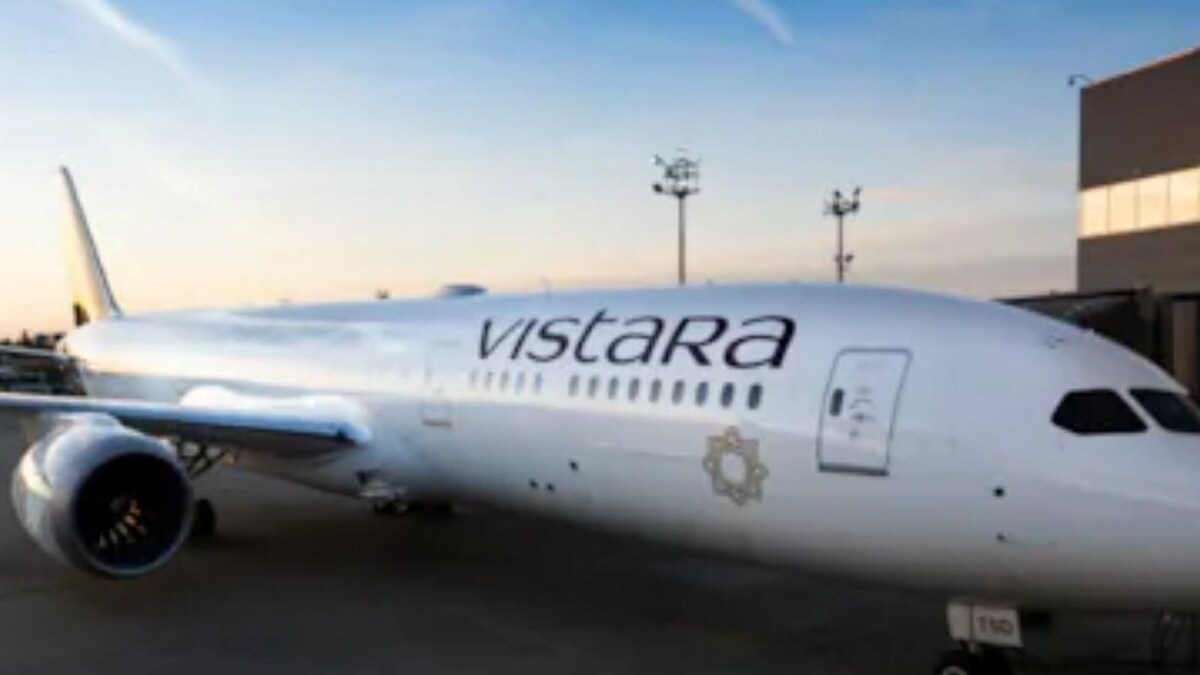 Mumbai-bound Vistara Flight Suffers Bird Hit During Departure, Returns to Varanasi