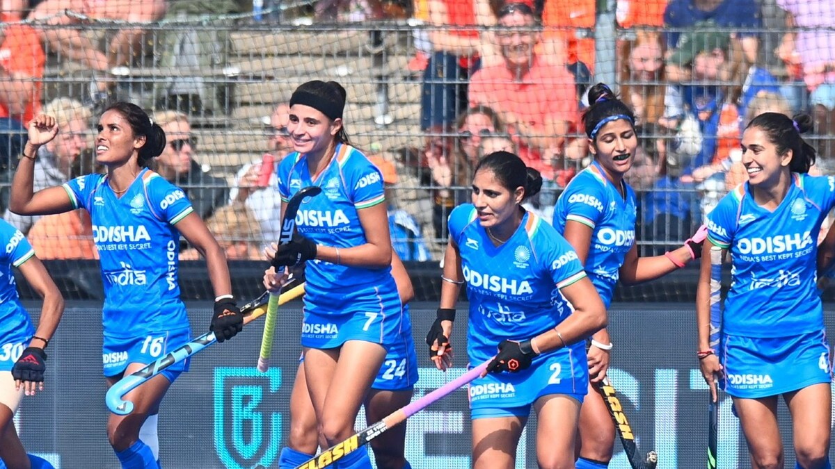 India vs Spain Live Streaming: When and Where to Watch FIH Women's Hockey World Cup 2022 Live Coverage on Live TV Online