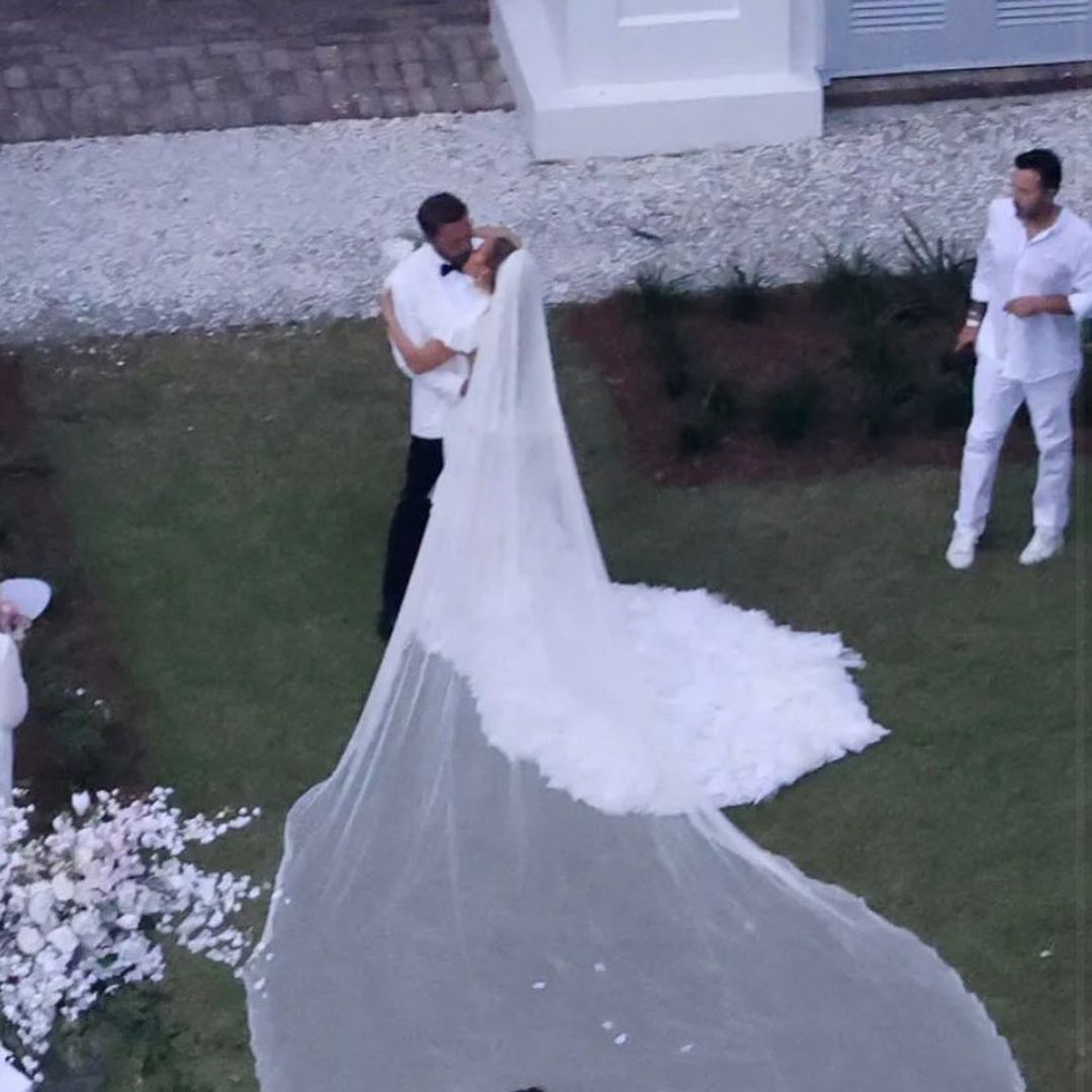 Newlyweds Jennifer Lopez, Ben Affleck’s First Pics As Bride And Groom 