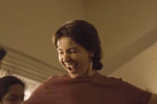 Chakda Xpress First Look: Anushka Sports Short Hair, Channels Jhulan Goswami; Virat Reacts Chakda Xpress First Look: Anushka Sports Short Hair, Channels Jhulan Goswami; Virat Reacts