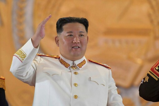 Kim Yo Song ͧǢͧ˹ Kim Jong Un ԴҾ¢ͧͧ 