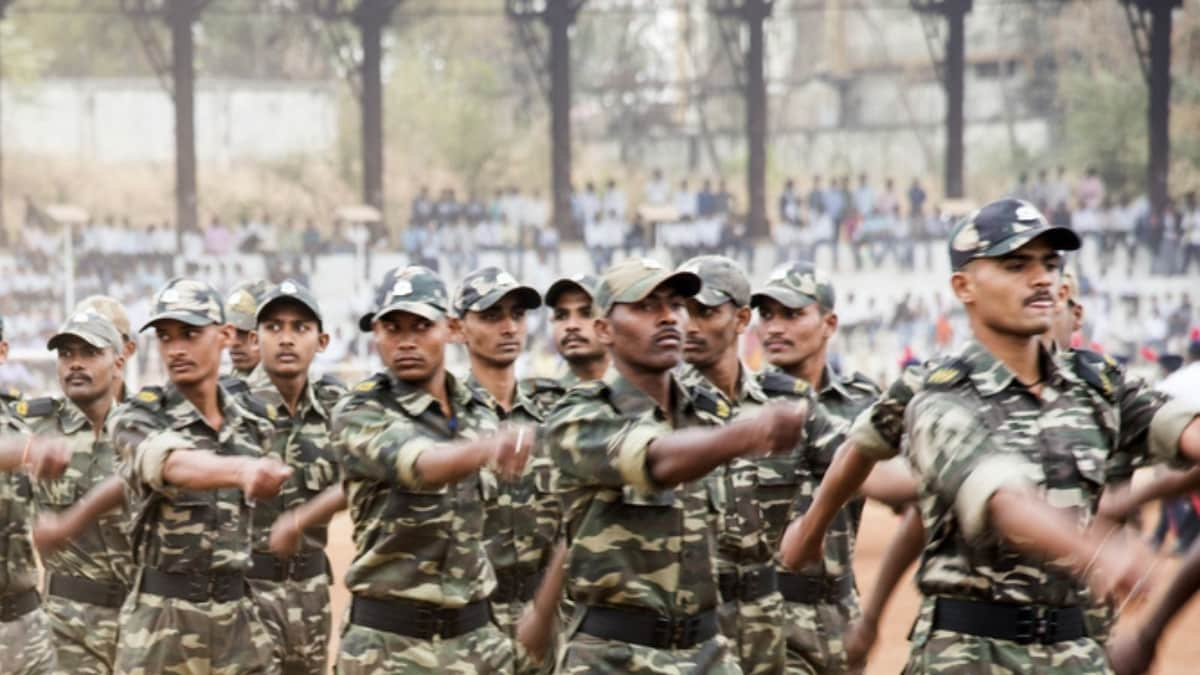 Indian Army is Hiring for 90 Posts via JEE Main 2022 Result, Here's How to Apply