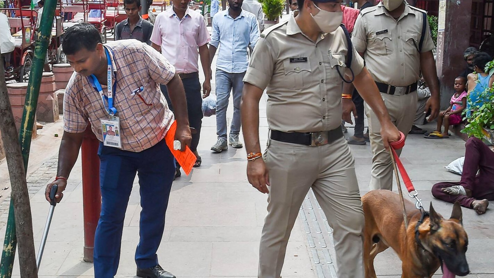 स्वतंत्रता दिवस से पहले दिल्ली में बढ़ाई गई सुरक्षा स्वतंत्रता दिवस से पहले दिल्ली में बढ़ाई गई सुरक्षा