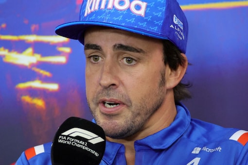 Fernando Alonso says he informed senior figures in the team of his departure. (AP Photo)