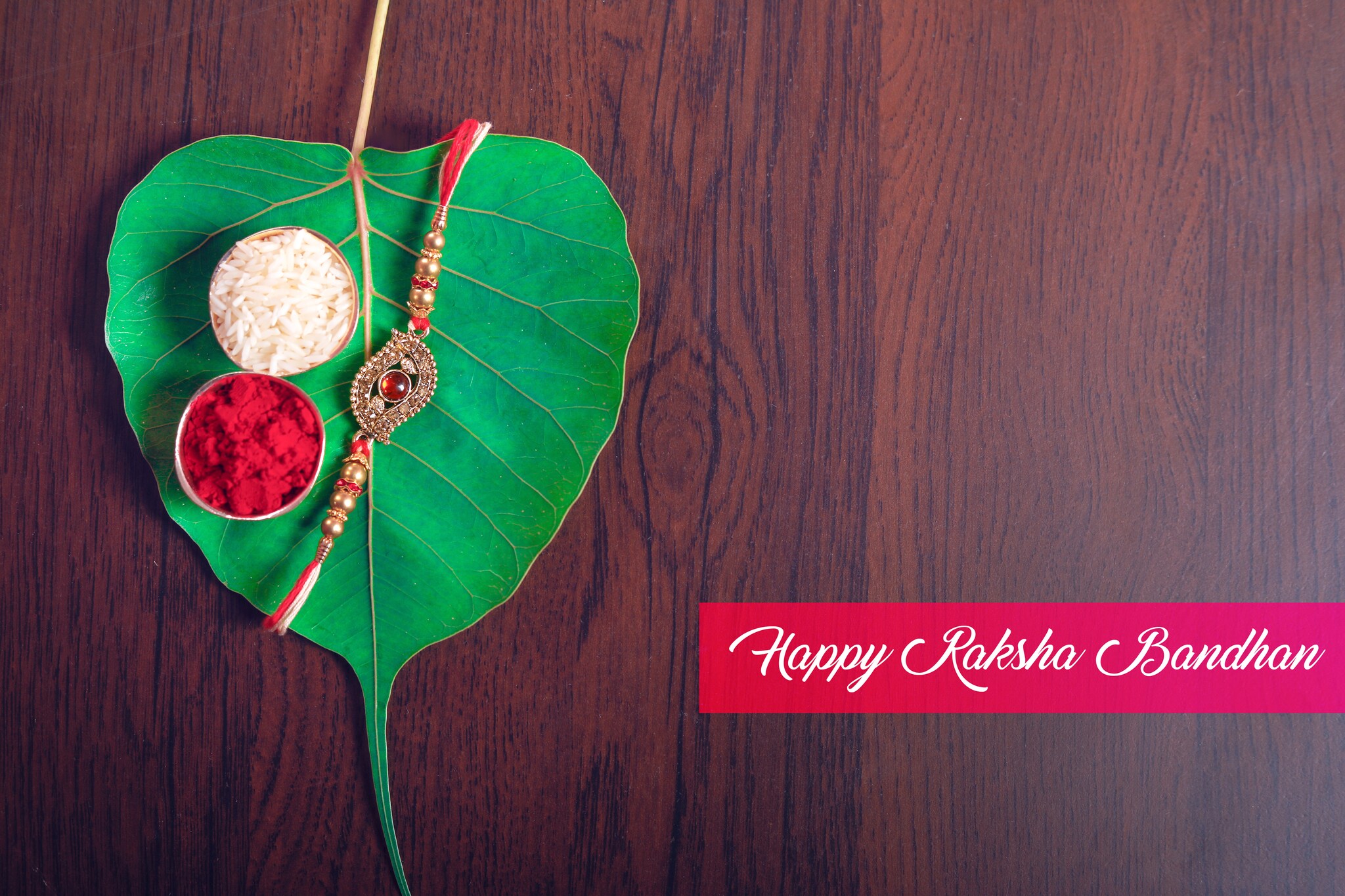 Happy Raksha Bandhan 2022 Wishes, Greetings, Whatsapp Status, Images and Quotes you can share with your loved ones on Rakhi.  (Image: Shutterstock) 