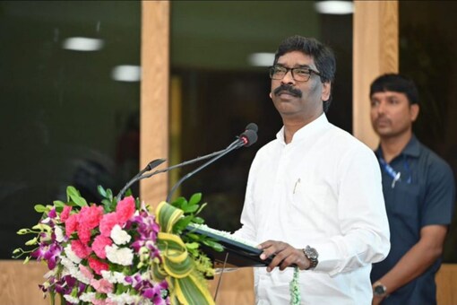 Former Jharkhand chief minister Raghubar Das of the BJP in February accused Soren of allotting the mining lease for a stone quarry, spread over 0.88 acres in Ranchi’s Angara block, to a company held by him in May 2021. (Twitter @HemantSorenJMM)