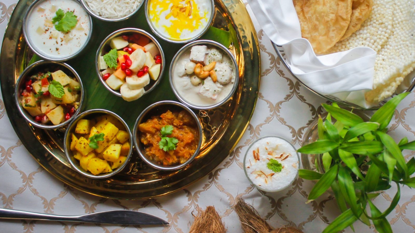 Krishna Janmashtami 2022: Foods to Eat and Avoid While Fasting for ...